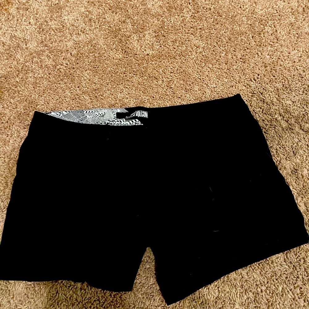 Volcom shorts